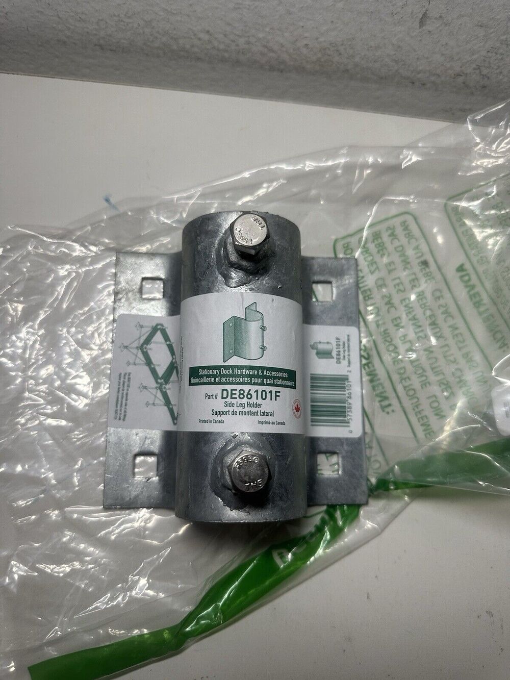 Stationary Dock Heavy Duty Side Leg Pipe Holder Part # DE86101F